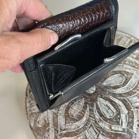 BRIGHTON SOFT LEATHER BLACK/BROWN WOVEN DESIGN WALLET - Picture 3 of 16